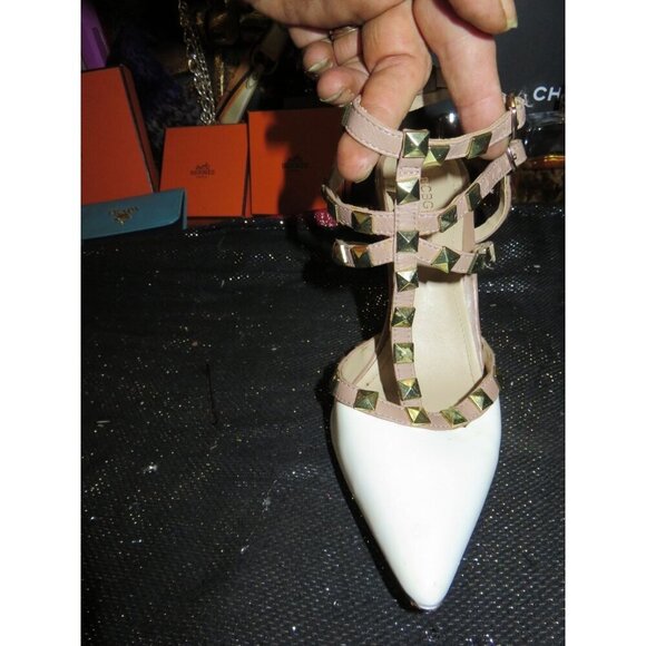 BCBG Paris Darron Rockstud Studded Patent Leather Pointed Toe Strappy Pump 37 7 - Picture 10 of 12